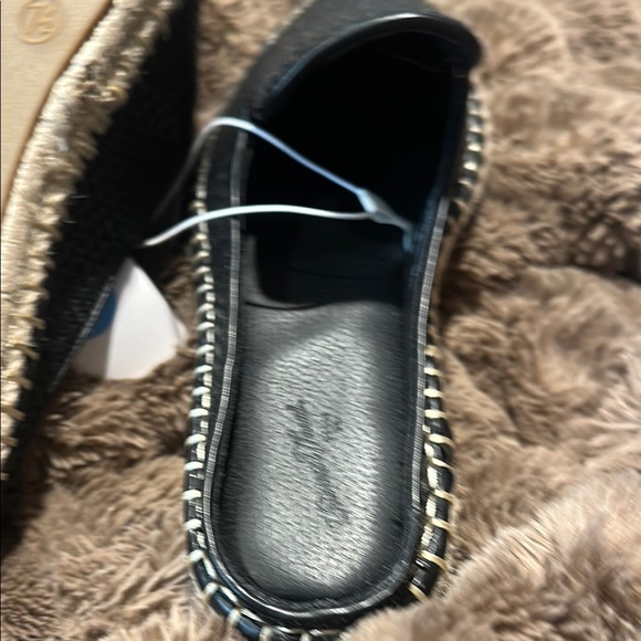 Universal Thread-Black Woven Slip-On Shoes size 7.5 - Picture 5 of 7